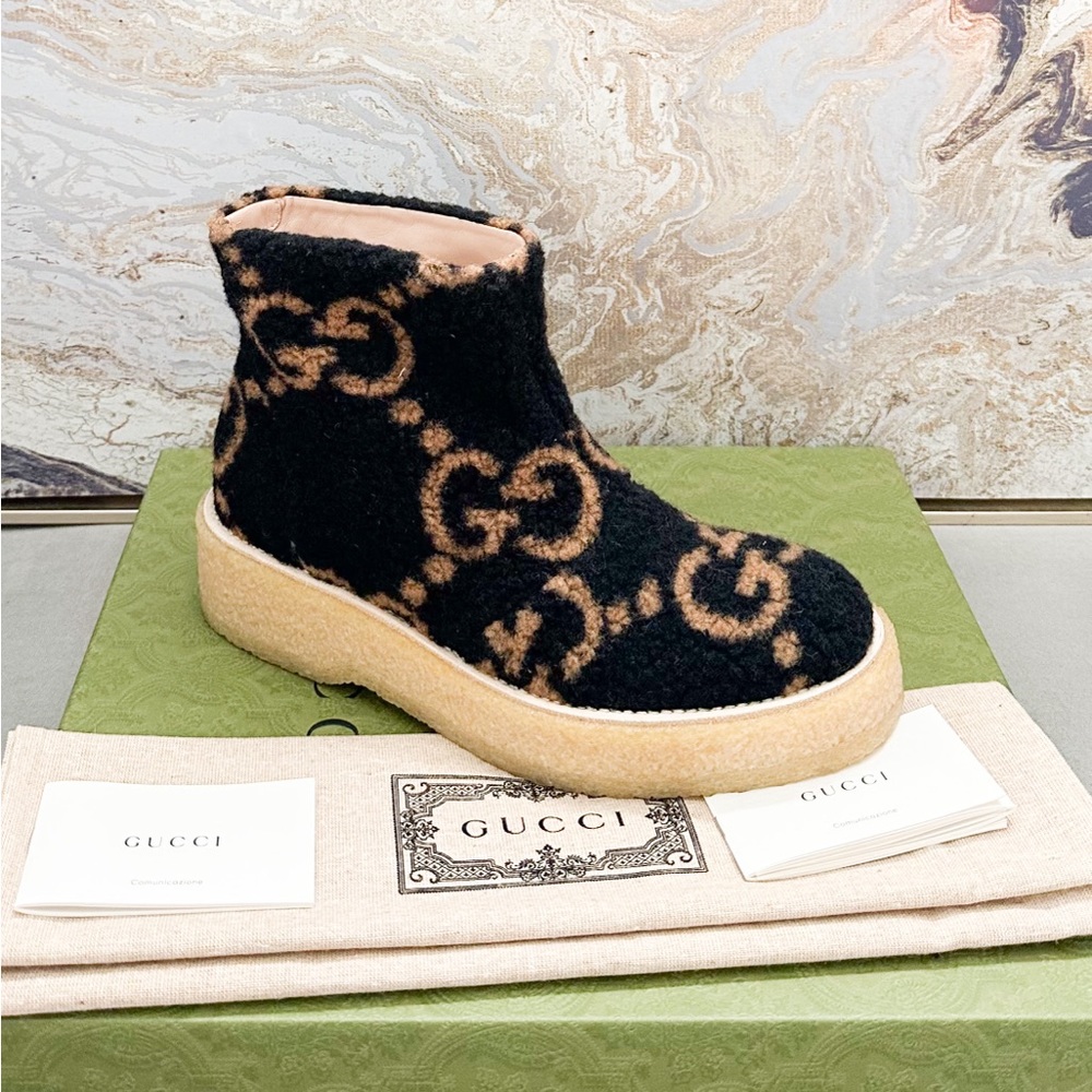 New! Gucci GG Wool-Effect Faux Fur Flat Ankle Boots